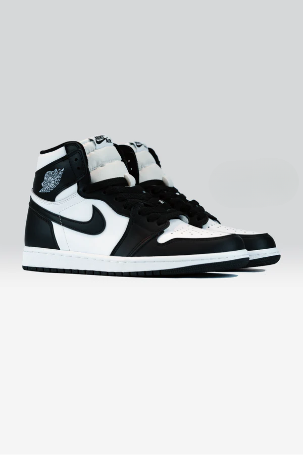 Nike Air Jordan 1 Retro High OG “Panda / Black & White
