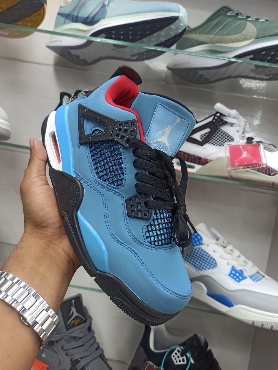 JORDAN 4